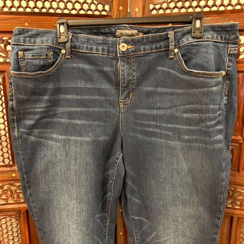 TORRID BOYFRIEND STRAIGHT VINTAGE STRETCH MID RISE JEANS 20R DARK WASH RETRO Y2K - Picture 3 of 15